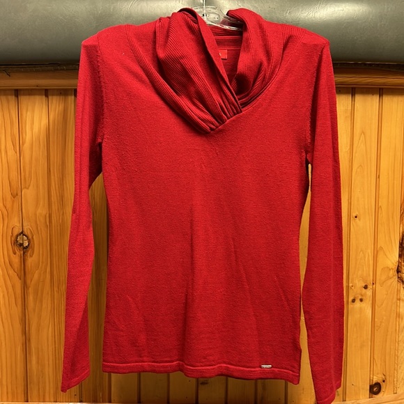 GUESS Women’s Cowl Neck Red Sweater - Picture 4 of 4